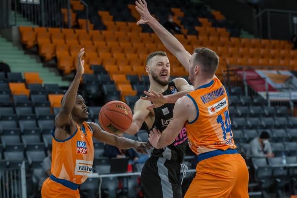 起了不小的 起了不小的