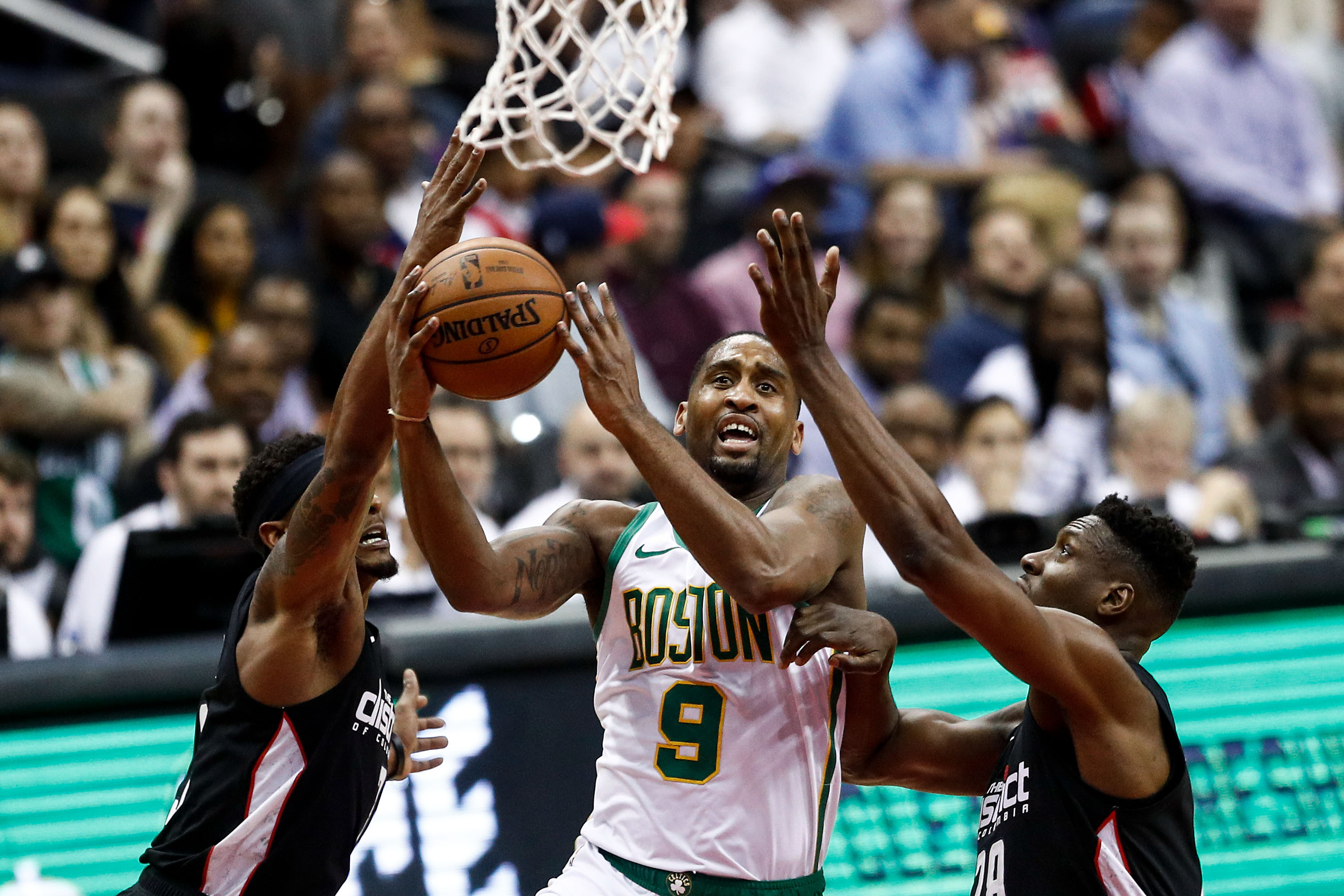 摩纳哥正以 摩纳哥正以