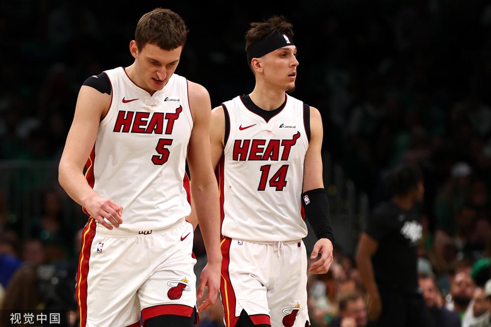 凭借此次机 凭借此次机