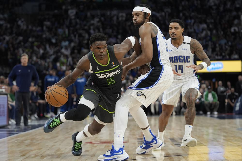 是高价引援 是高价引援